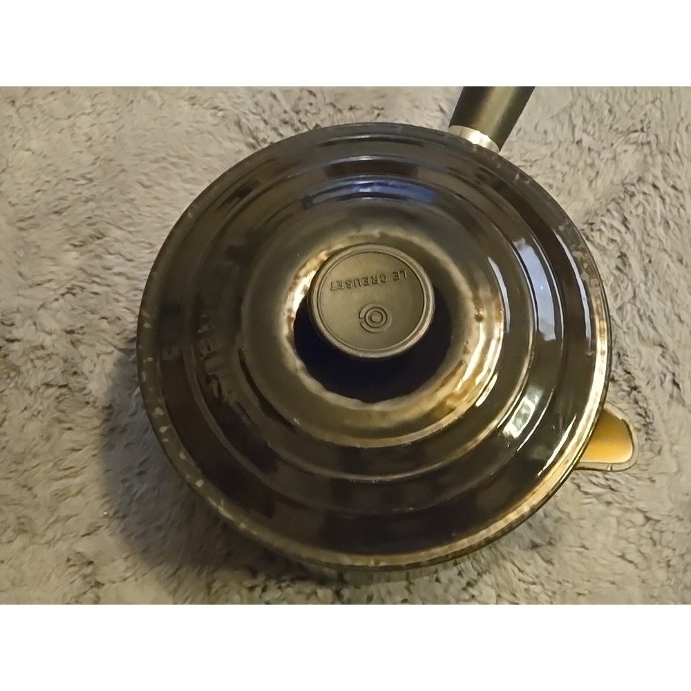 Le Creuset #18 Saucepan with Lid Black Enameled Cast Iron 1.75 Qt 2 L Phenolic - Picture 5 of 16